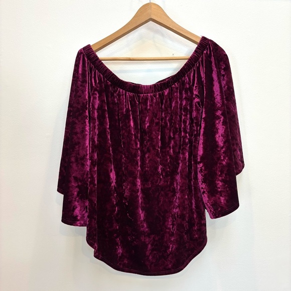 Karen Kane Crushed Velvet Off The Shoulder Bell Sleeve Flowy Boho Top Berry S - Picture 6 of 11